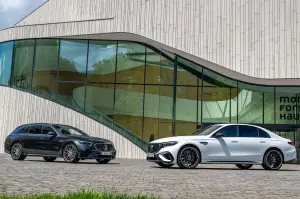 Mercedes-AMG E 53 Hybrid 4Matic+ - 14