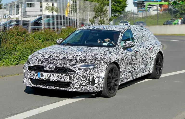 Audi A7 Allroad 2026 - Foto spia 19-06-2024 - 13