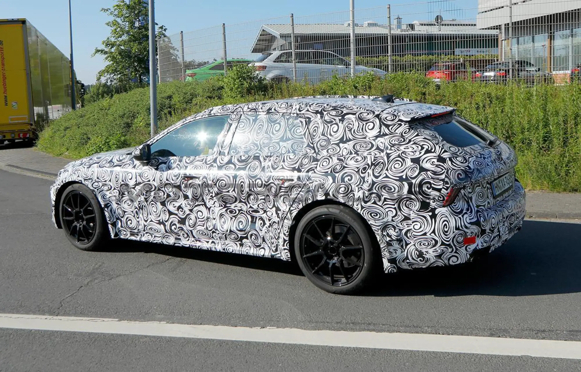 Audi A7 Allroad 2026 - Foto spia 19-06-2024 - 15