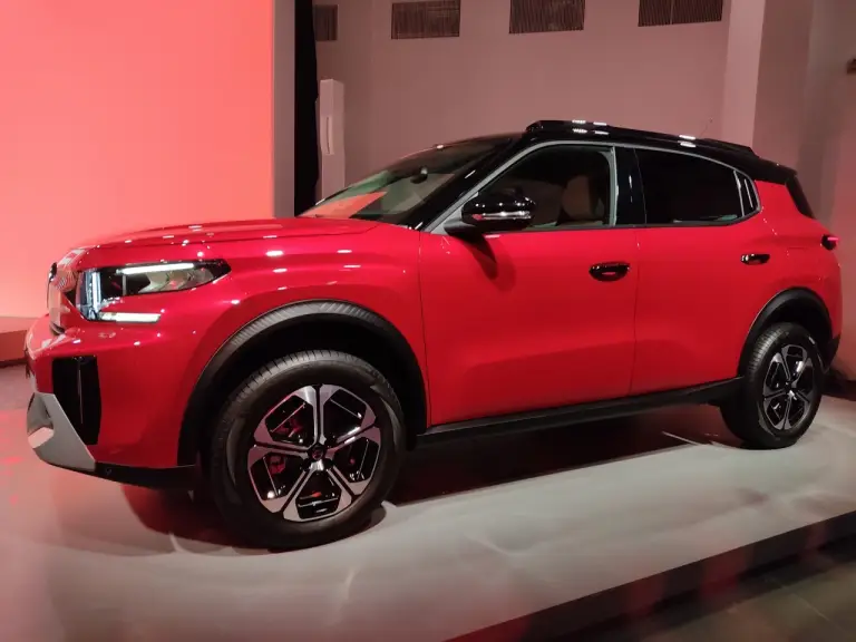 Citroen C3 Aircross 2024 - Foto live Parigi - 3