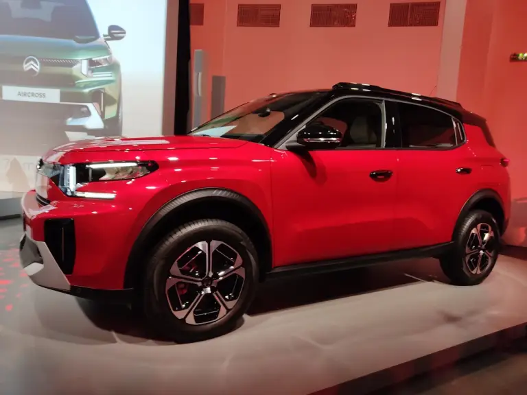 Citroen C3 Aircross 2024 - Foto live Parigi - 8