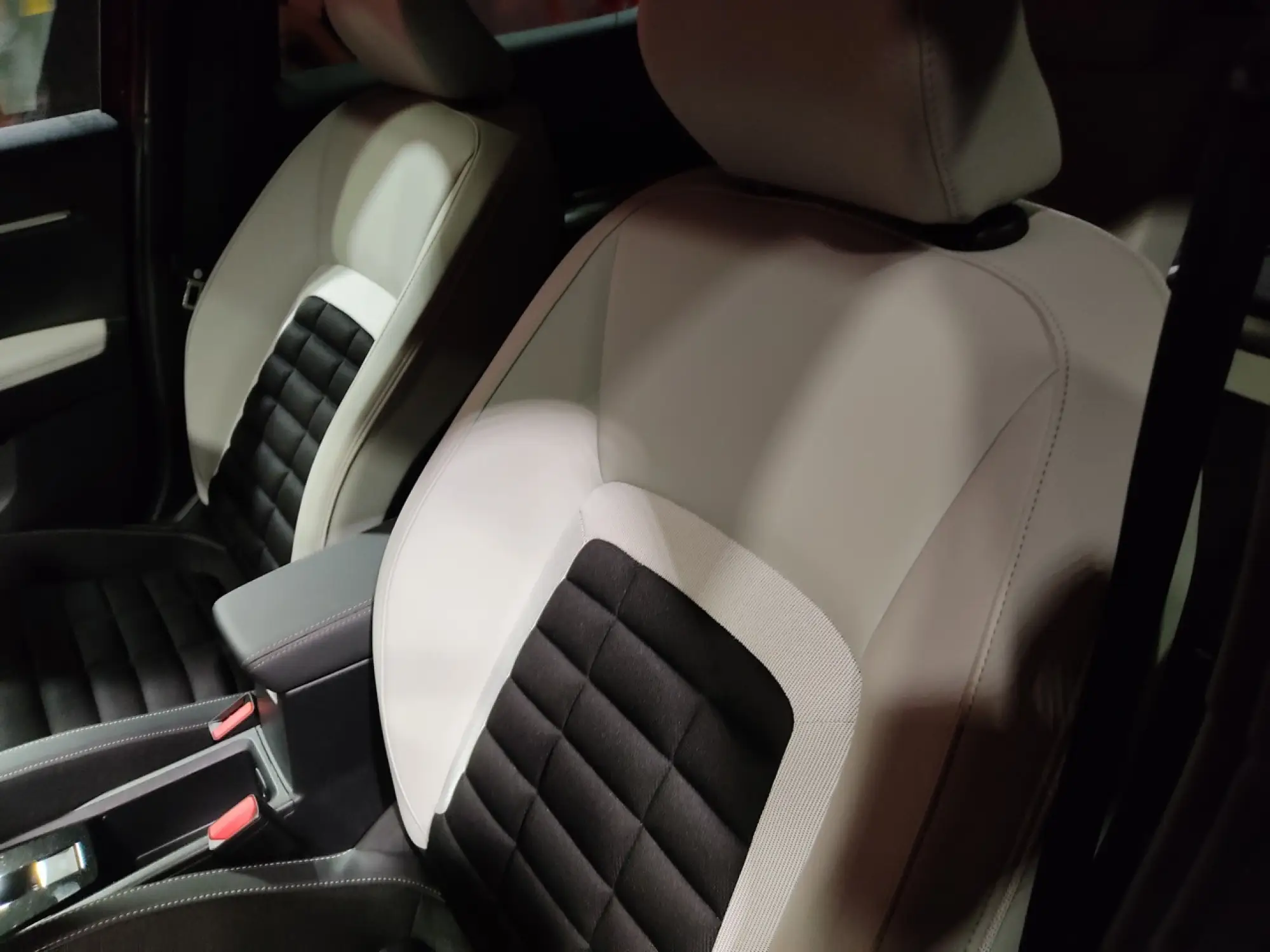 Citroen C3 Aircross 2024 - Foto live Parigi - 25