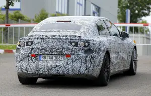 Mercedes-AMG Classe C EV - Foto spia 19-06-2024 - 13
