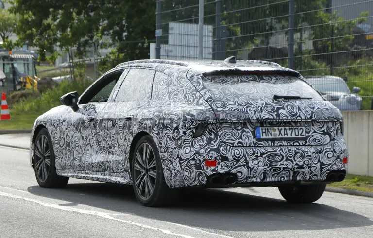 Audi S7 Avant - Foto spia 19-06-2024 - 6