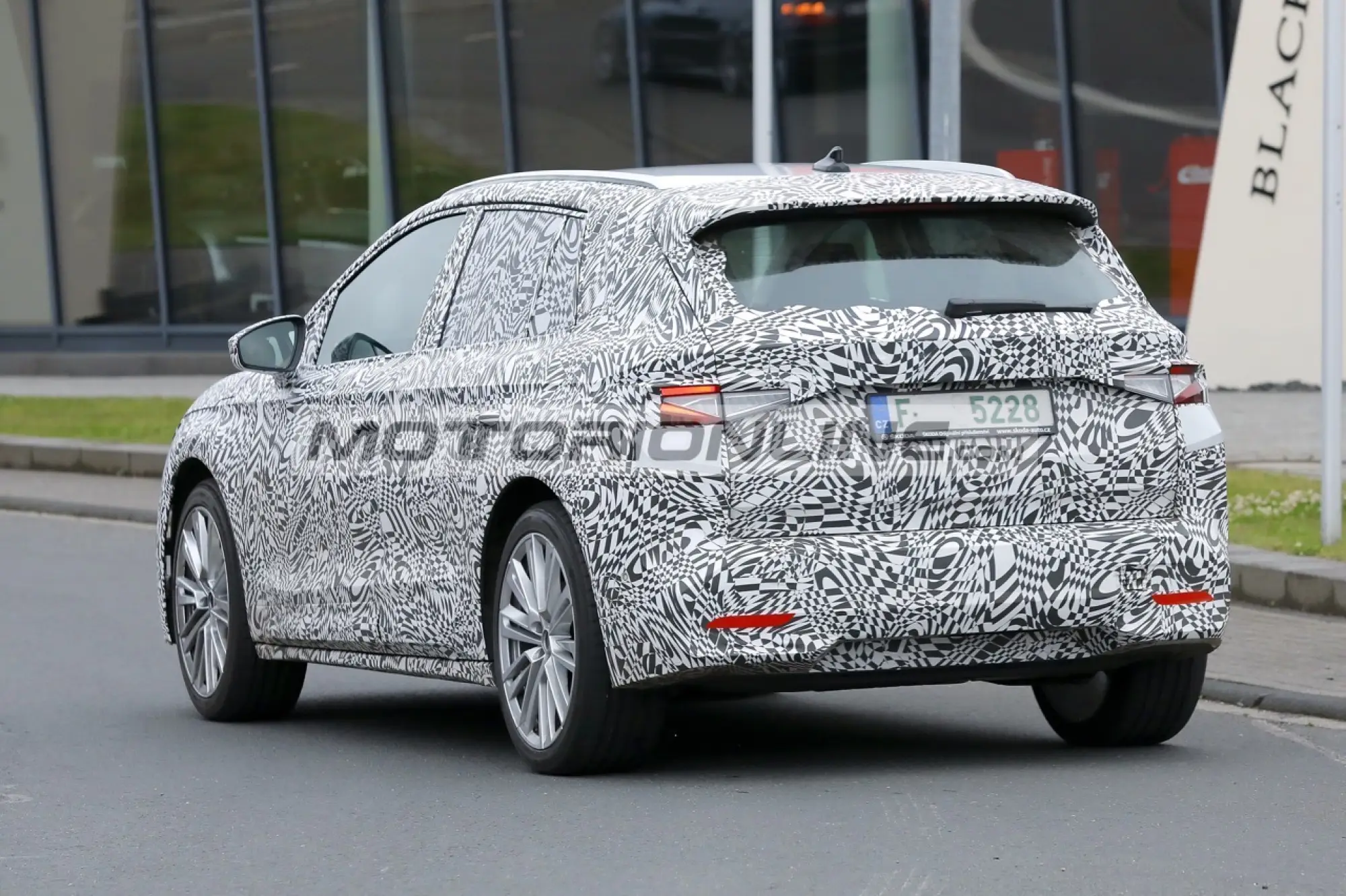 Skoda Elroq - Foto spia 20-6-2024 - 16