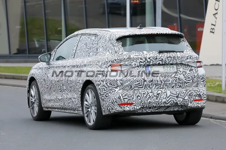 Skoda Elroq - Foto spia 20-6-2024 - 16