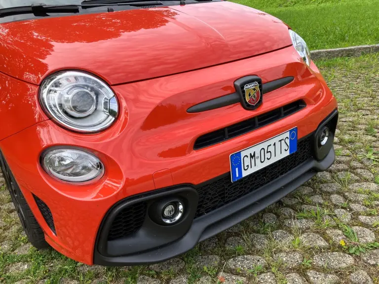 Abarth 695 Competizione 2024 - Come va - 6