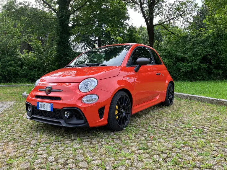 Abarth 695 Competizione 2024 - Come va - 4