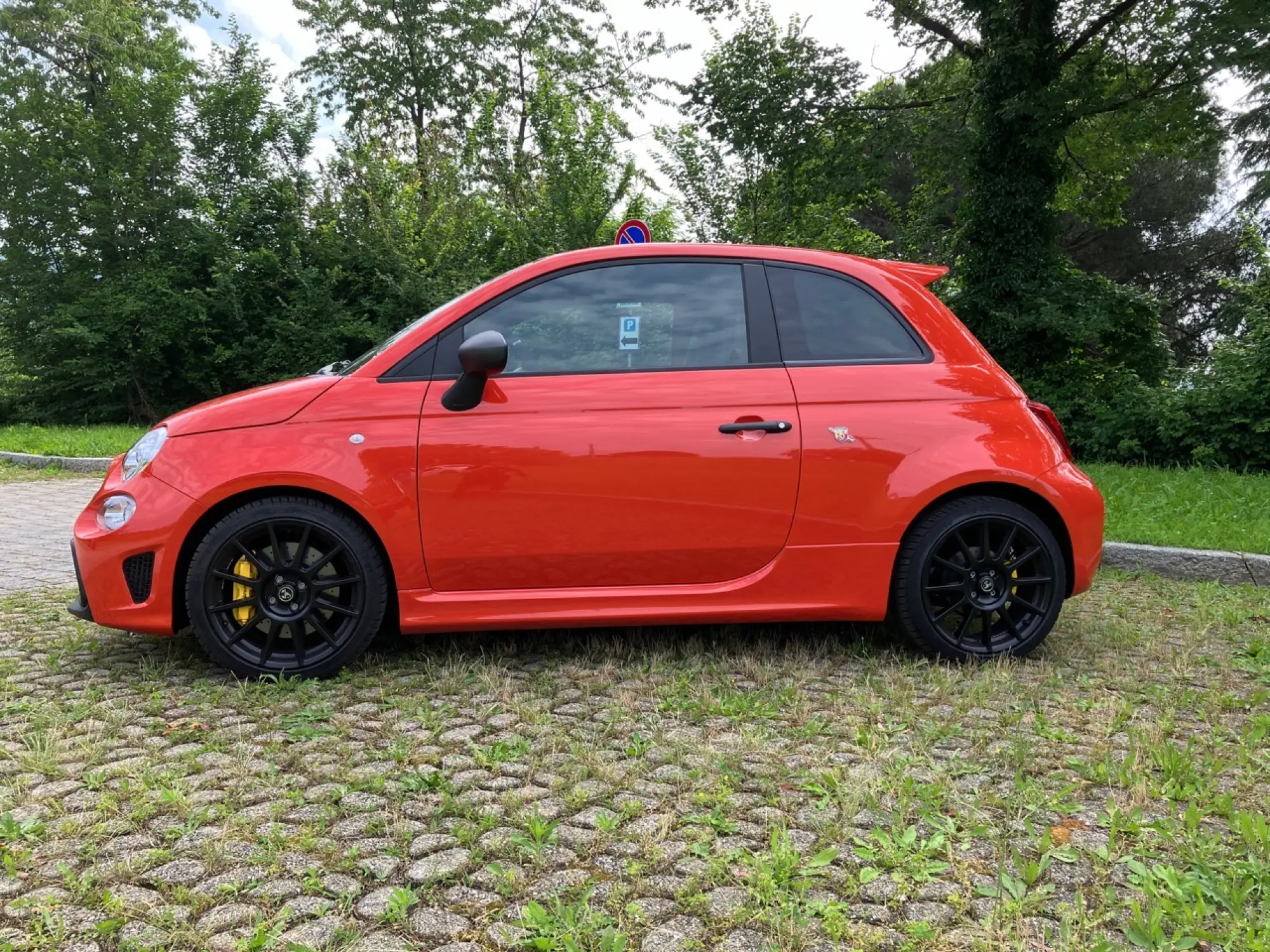 Abarth 695 Competizione 2024 - Come va - 8