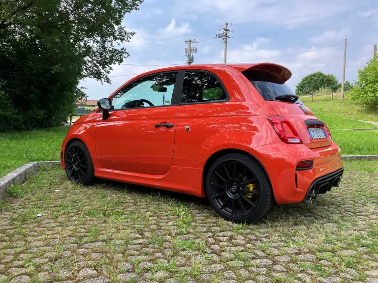 Abarth 695 Competizione 2024 - Come va - 30