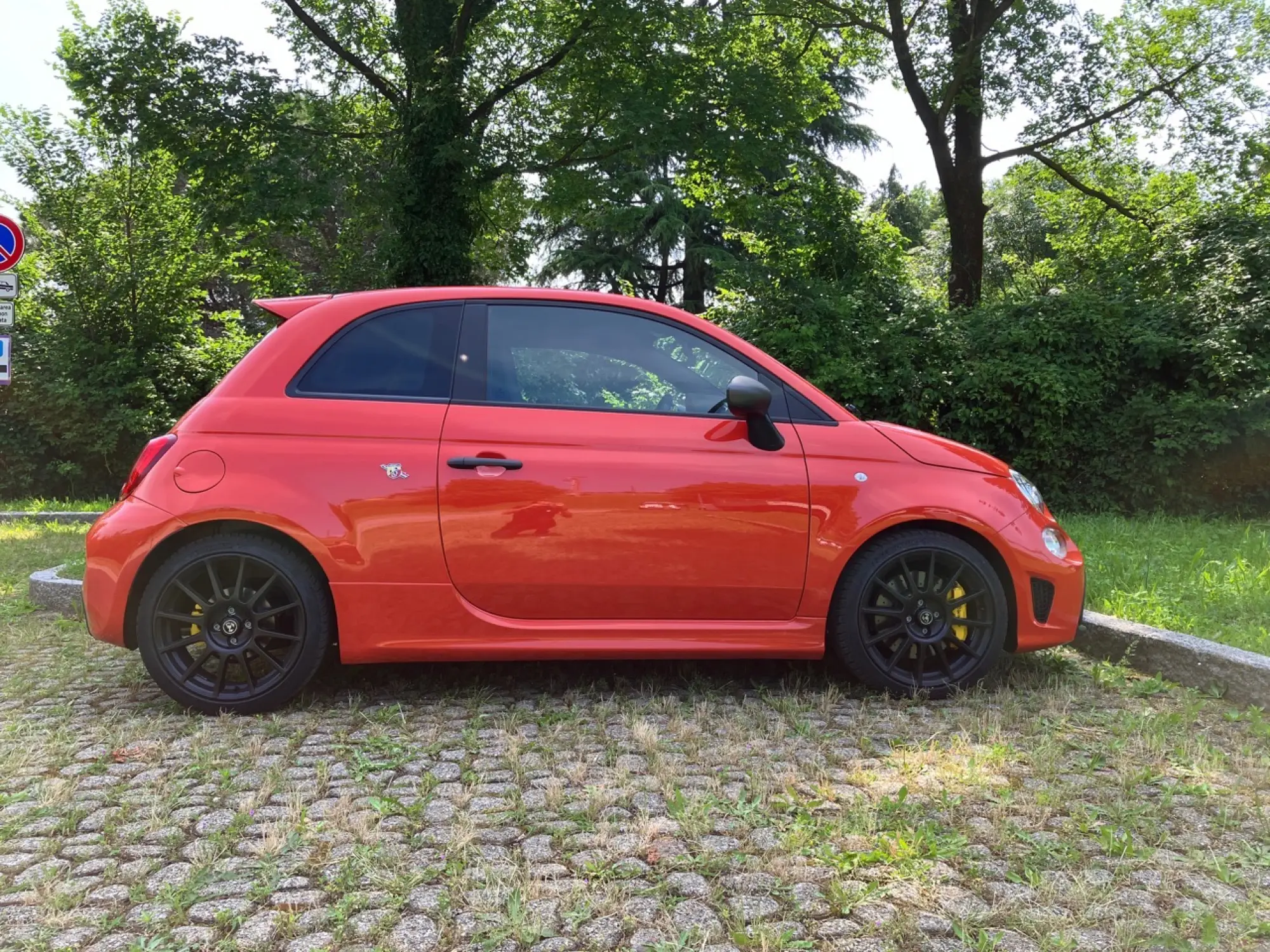 Abarth 695 Competizione 2024 - Come va - 32