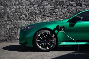 BMW M5 2024 - Foto ufficiali