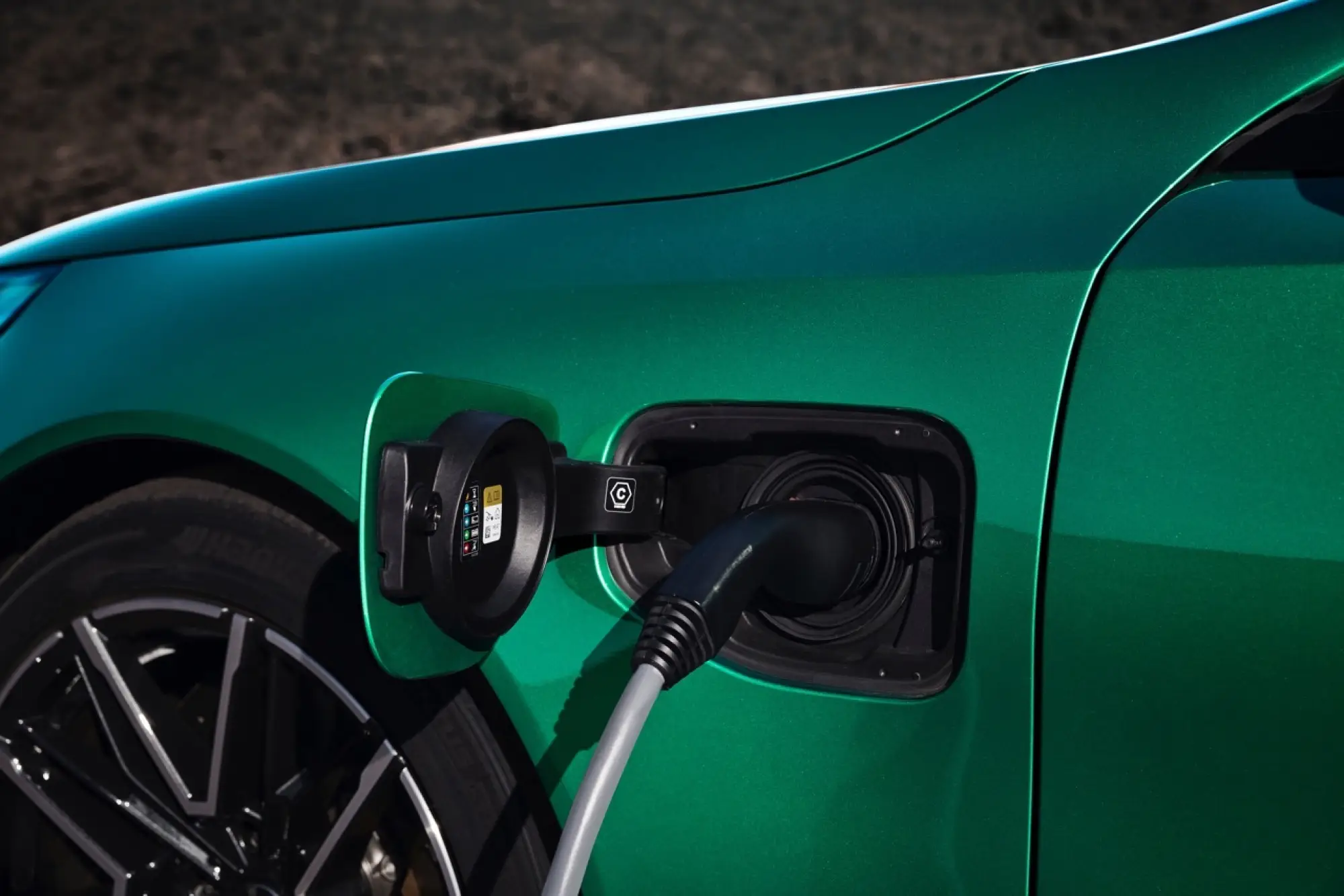 BMW M5 2024 - Foto ufficiali - 8
