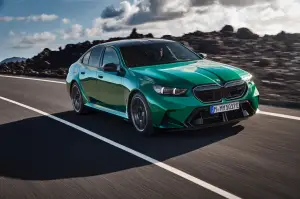 BMW M5 2024 - Foto ufficiali
