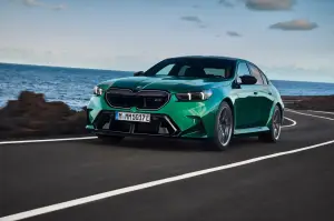 BMW M5 2024 - Foto ufficiali