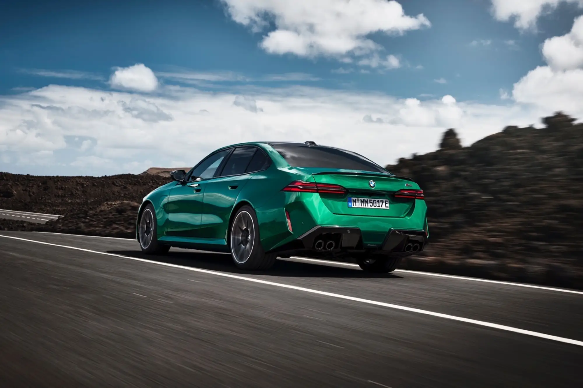 BMW M5 2024 - Foto ufficiali - 25