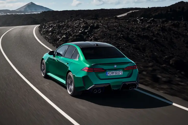 BMW M5 2024 - Foto ufficiali - 26