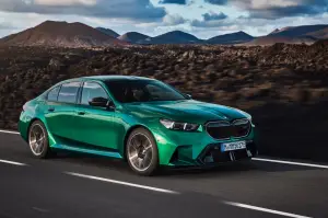 BMW M5 2024 - Foto ufficiali