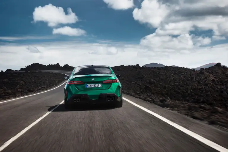BMW M5 2024 - Foto ufficiali - 31