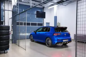 Volkswagen Golf R 2024 - 17