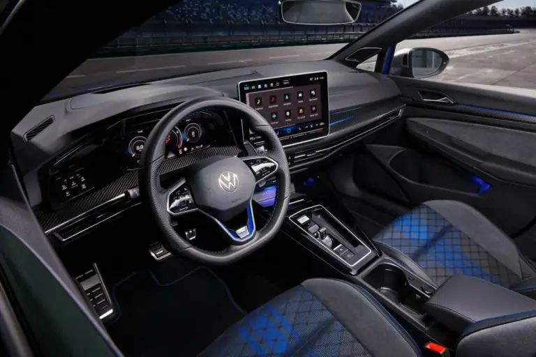 Volkswagen Golf R 2024 - 10