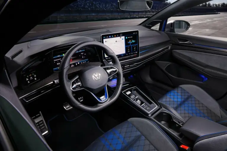 Volkswagen Golf R 2024 - 6