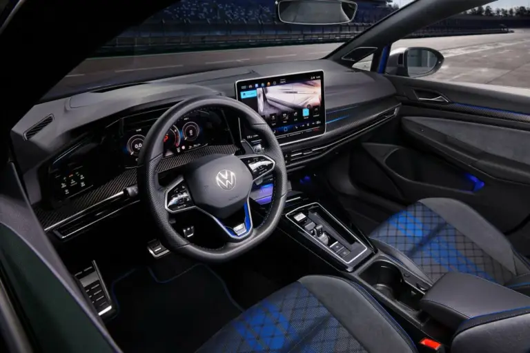 Volkswagen Golf R 2024 - 4