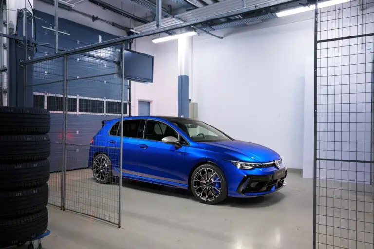 Volkswagen Golf R 2024 - 15