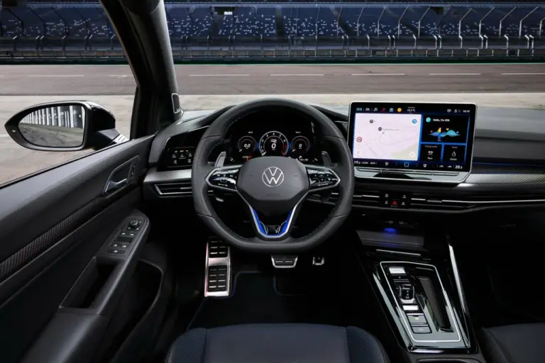 Volkswagen Golf R 2024 - 29
