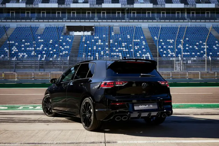 Volkswagen Golf R 2024 - 47