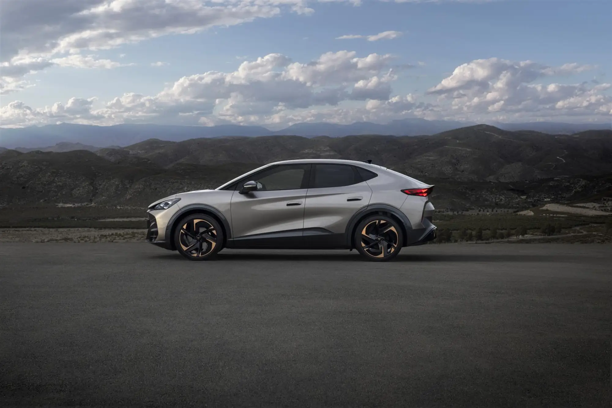 Cupra Tavascan - al via gli ordini in Italia - 7