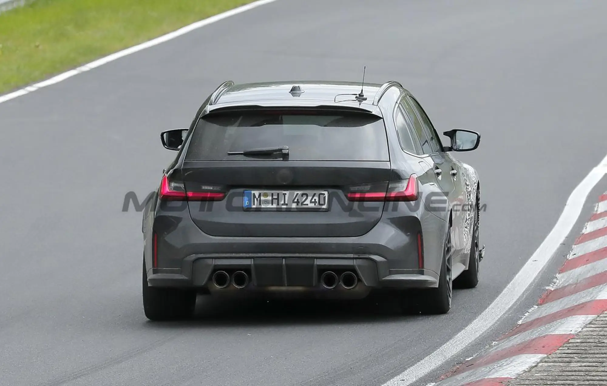 BMW M3 CS Touring - Foto spia 27-06-2024 - 9