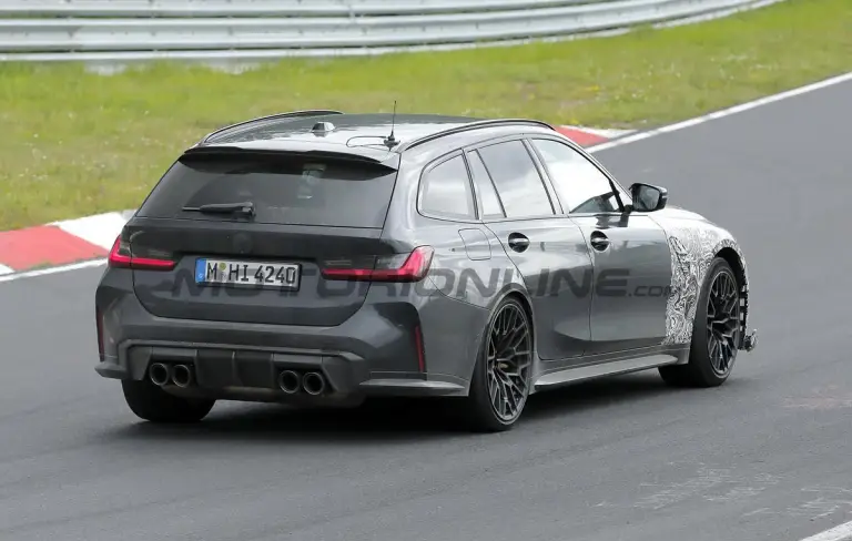 BMW M3 CS Touring - Foto spia 27-06-2024 - 8