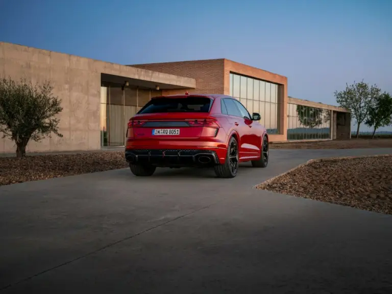 Audi RS Q8 Performance - 20