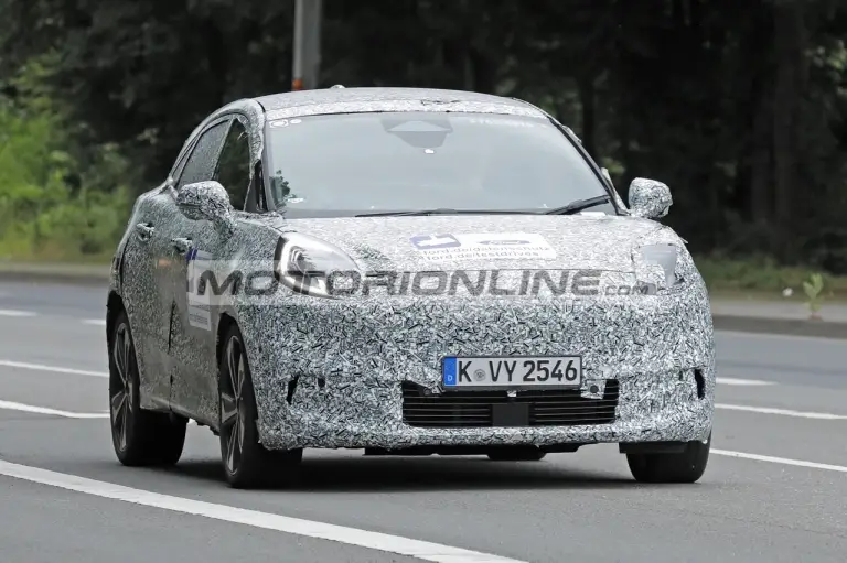 Ford Puma EV - Foto spia 1-7-2024 - 1