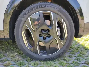 Peugeot e-3008 2024 - Prova Milano - 12