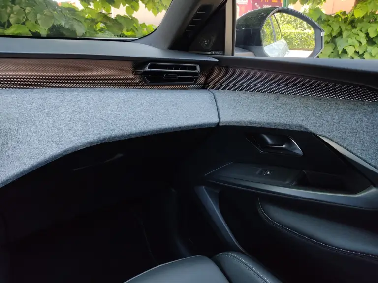Peugeot e-3008 2024 - Prova Milano - 26