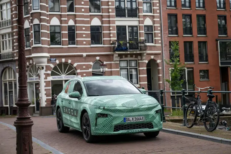 Skoda Elroq 2025 - nuove immagini - 3