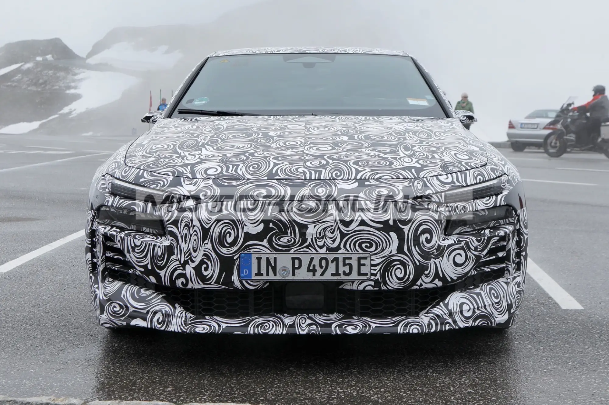 Audi RS6 e-tron - Foto spia 1-7-2024 - 10