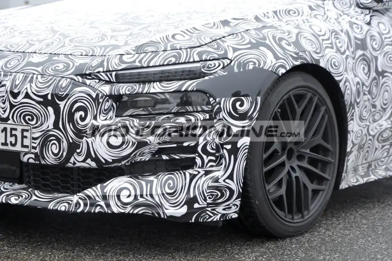 Audi RS6 e-tron - Foto spia 1-7-2024 - 14
