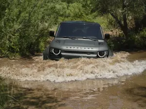 Land Rover Defender OCTA - Foto ufficiali - 9