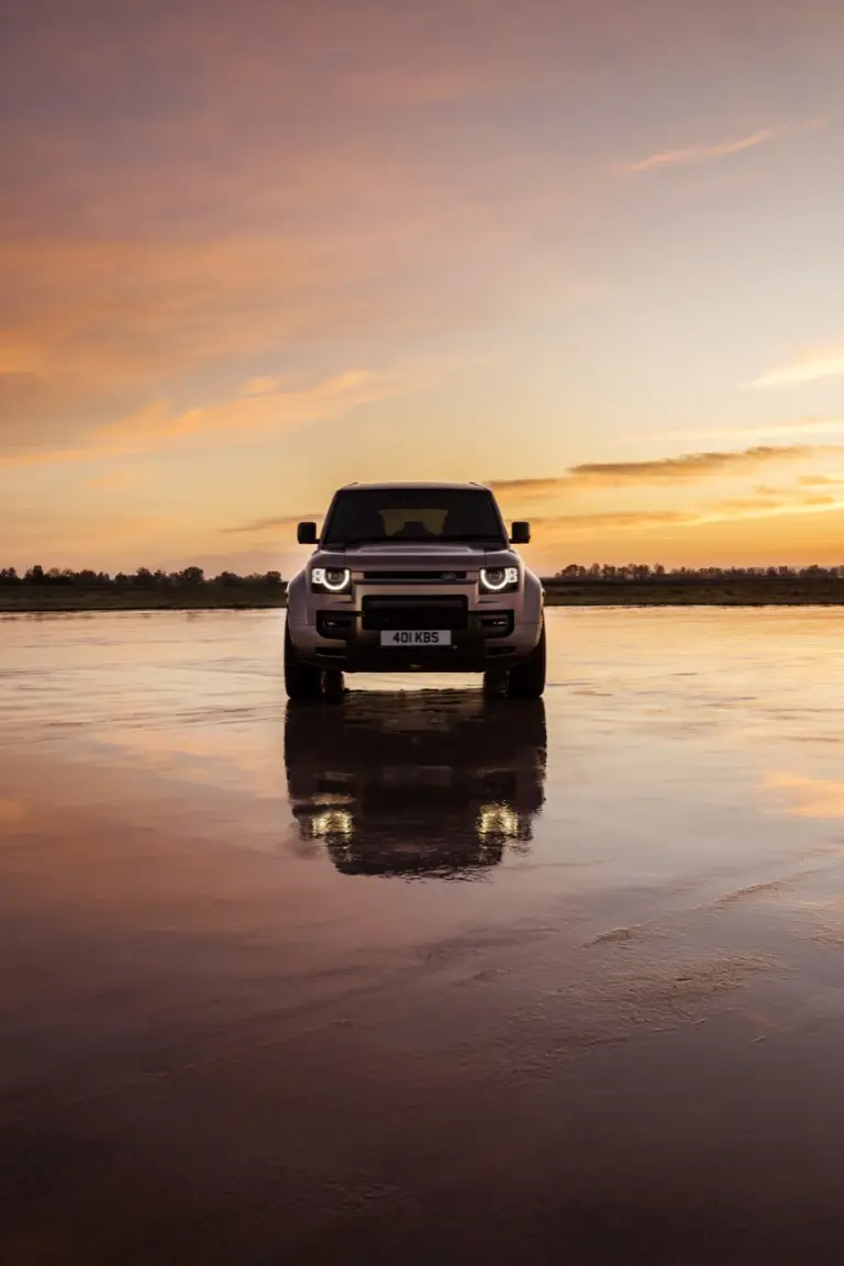Land Rover Defender OCTA - Foto ufficiali - 30