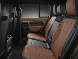 Land Rover Defender OCTA - Foto ufficiali - 31