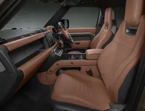Land Rover Defender OCTA - Foto ufficiali - 33