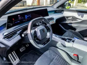 Peugeot E-5008 - Prime impressioni di guida - 17