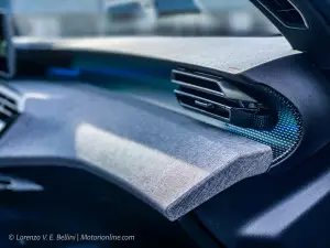 Peugeot E-5008 - Prime impressioni di guida - 18