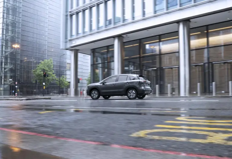 Suzuki S-Cross Hybrid 2024 - 13