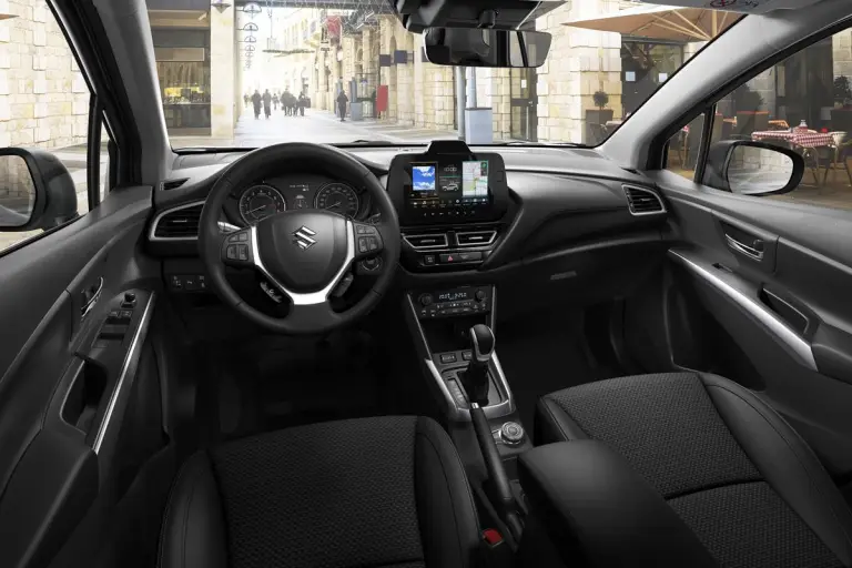 Suzuki S-Cross Hybrid 2024 - 18