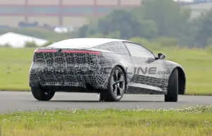 BMW Neue Klasse Coupe - Foto spia 05-07-2024 - 7