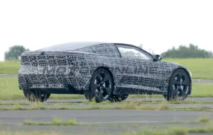 BMW Neue Klasse Coupe - Foto spia 05-07-2024 - 18